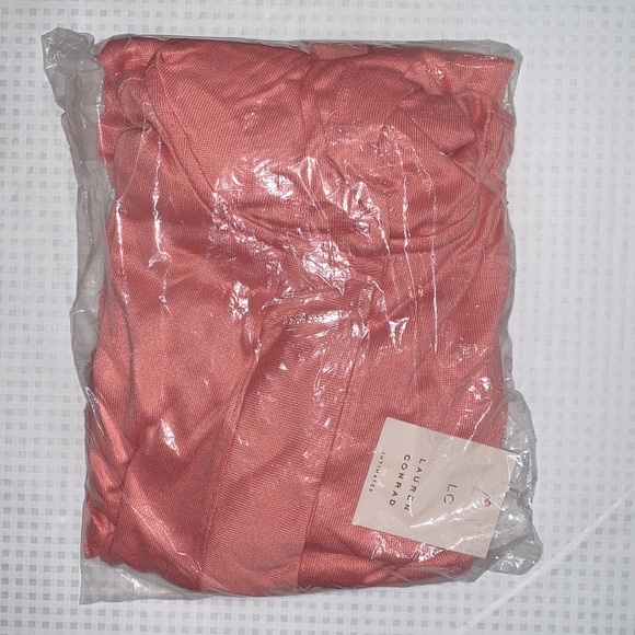 LAST TWO AVAILABLE!! - New Women's LC Lauren Conrad Robe Size XS - Picture 3 of 9